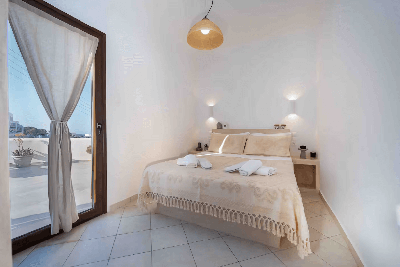 Island Life Services | Διαχείριση Τουριστικών Ακινήτων και Βιλών σε Κρήτη και Σαντορίνη
