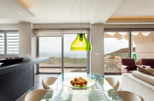 Island Life Services | Διαχείριση Τουριστικών Ακινήτων και Βιλών σε Κρήτη και Σαντορίνη