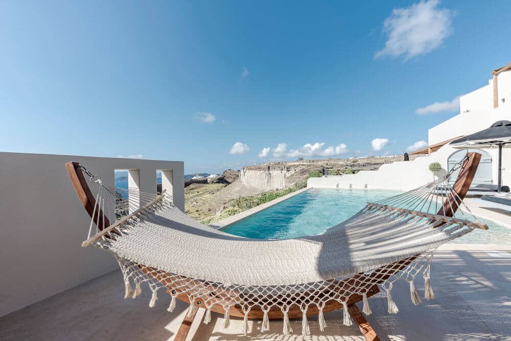 Island Life Services | Διαχείριση Τουριστικών Ακινήτων και Βιλών σε Κρήτη και Σαντορίνη