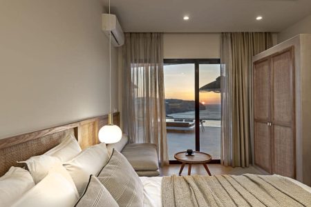 Island Life Services | Διαχείριση Τουριστικών Ακινήτων και Βιλών σε Κρήτη και Σαντορίνη